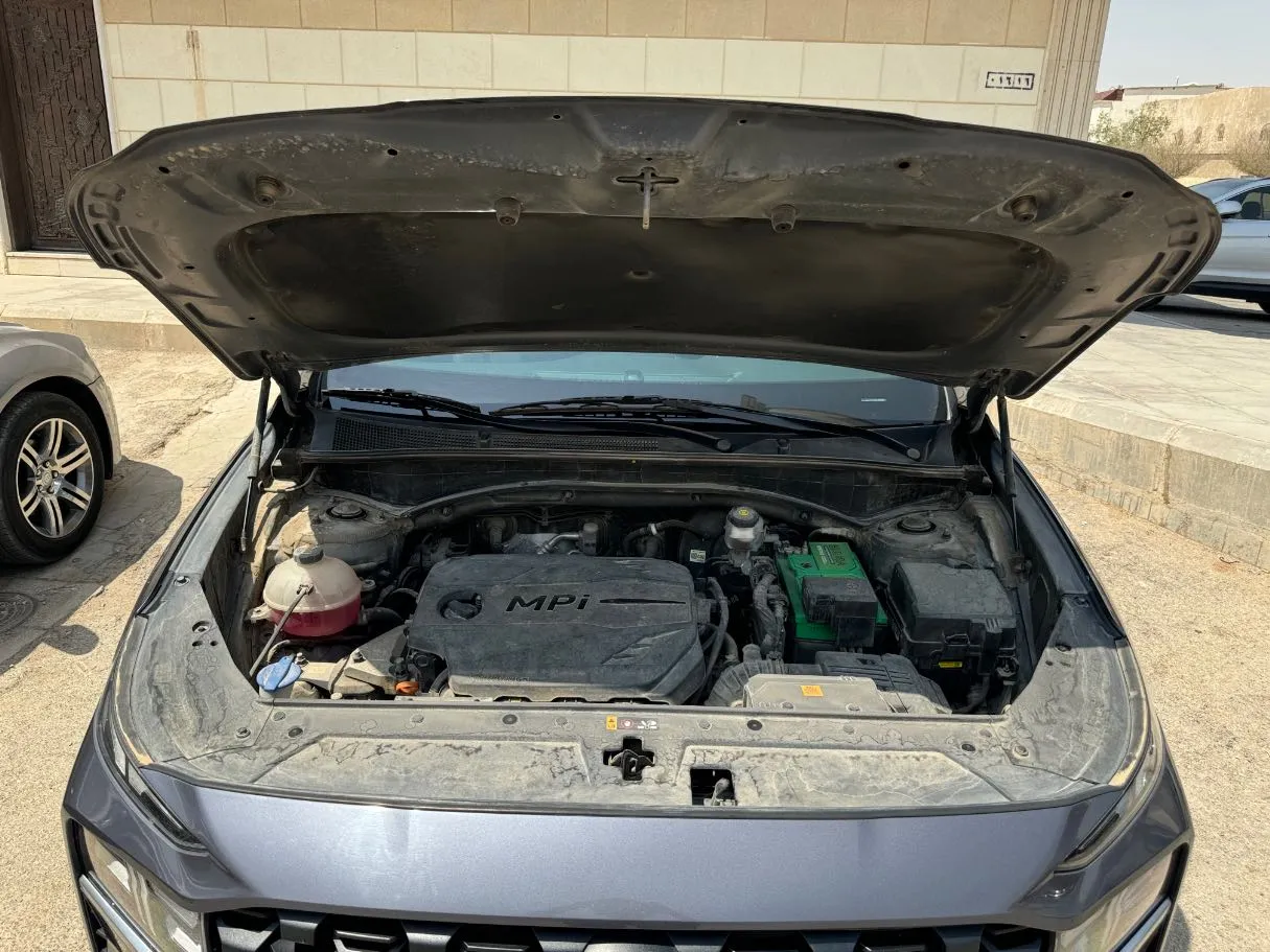 Car image 24