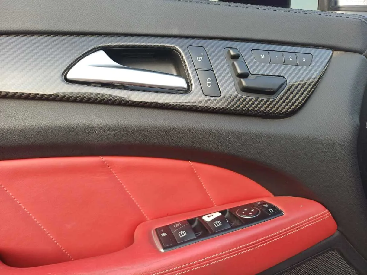 Car image 23