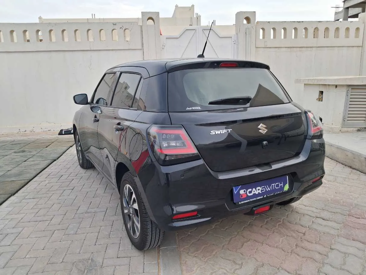 Car image 7