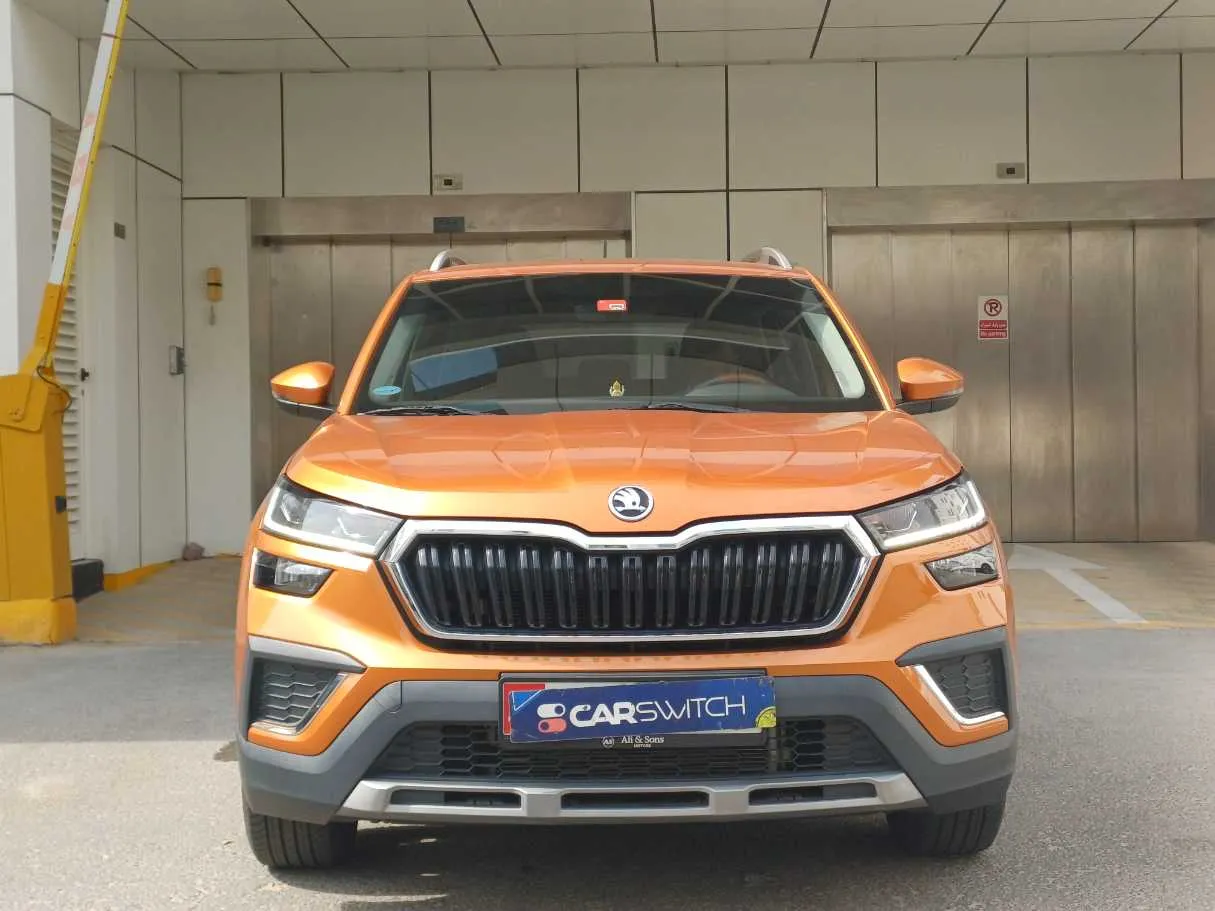 Car image 2