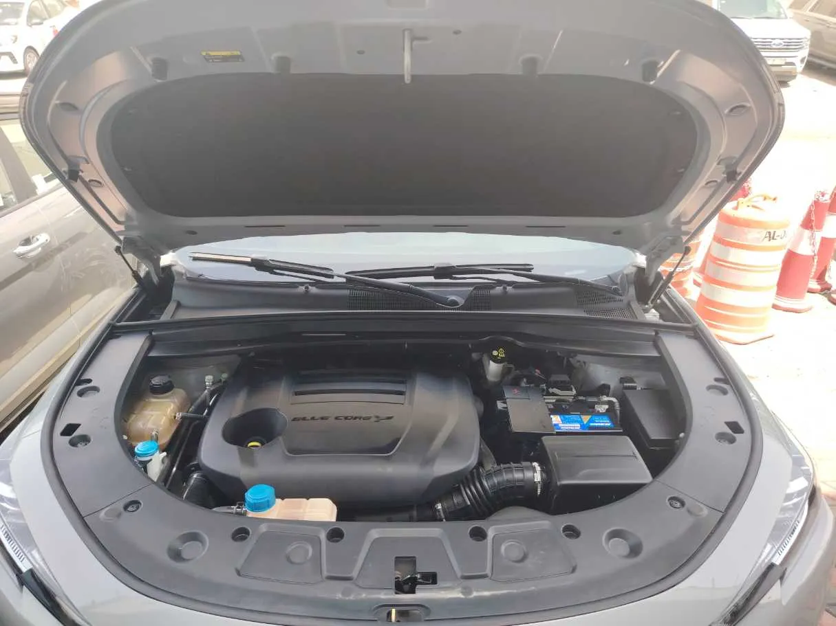 Car image 37