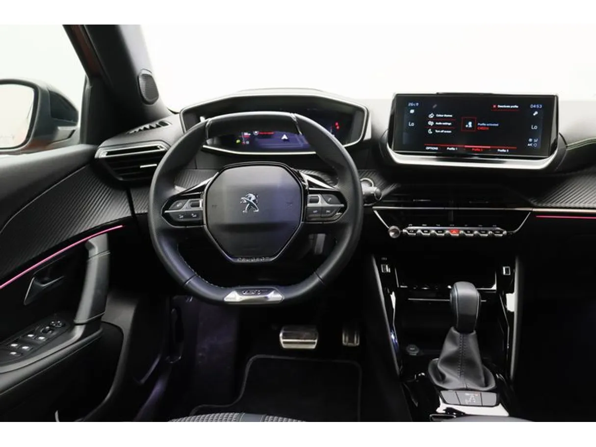 Car image 15