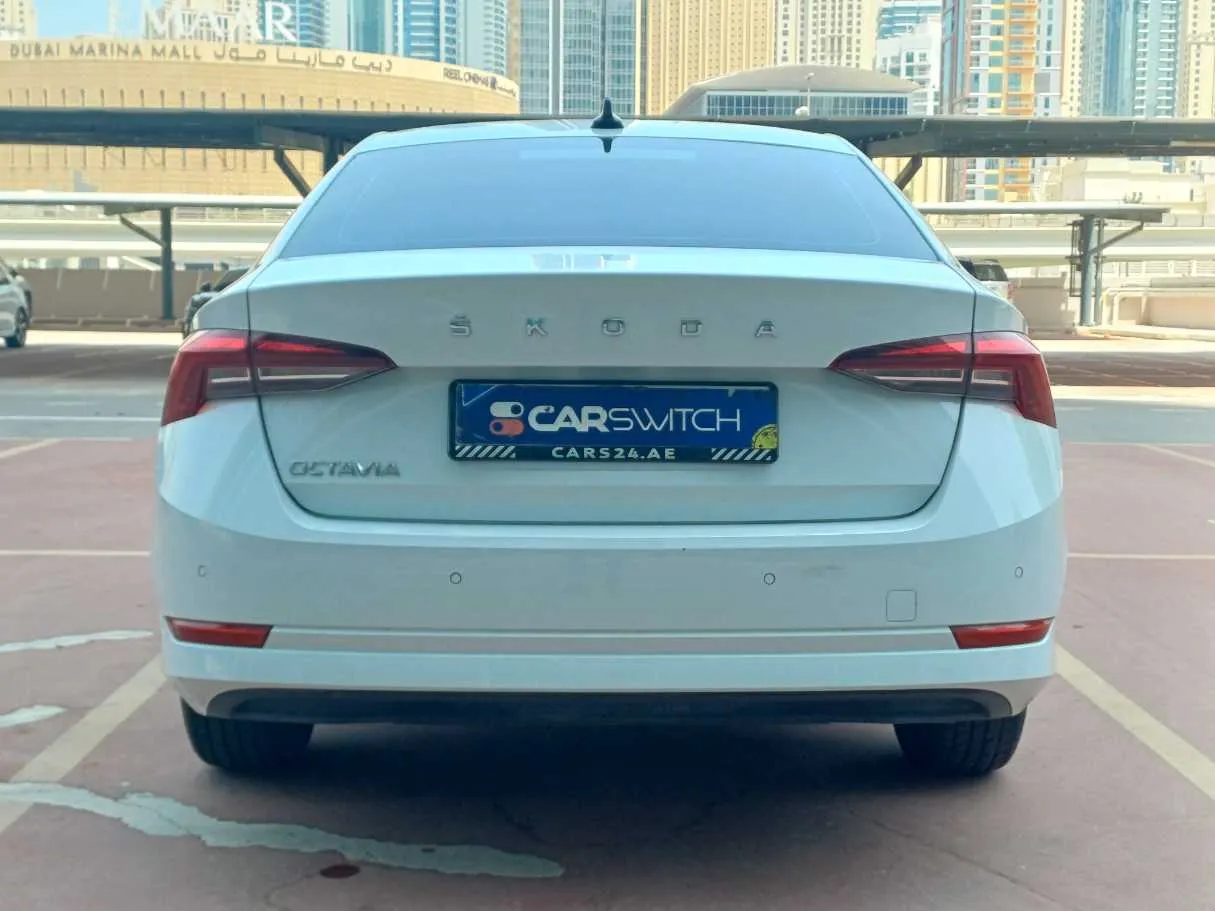 Car image 6