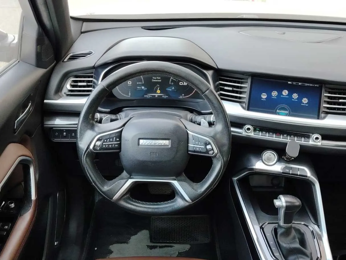 Car image 24