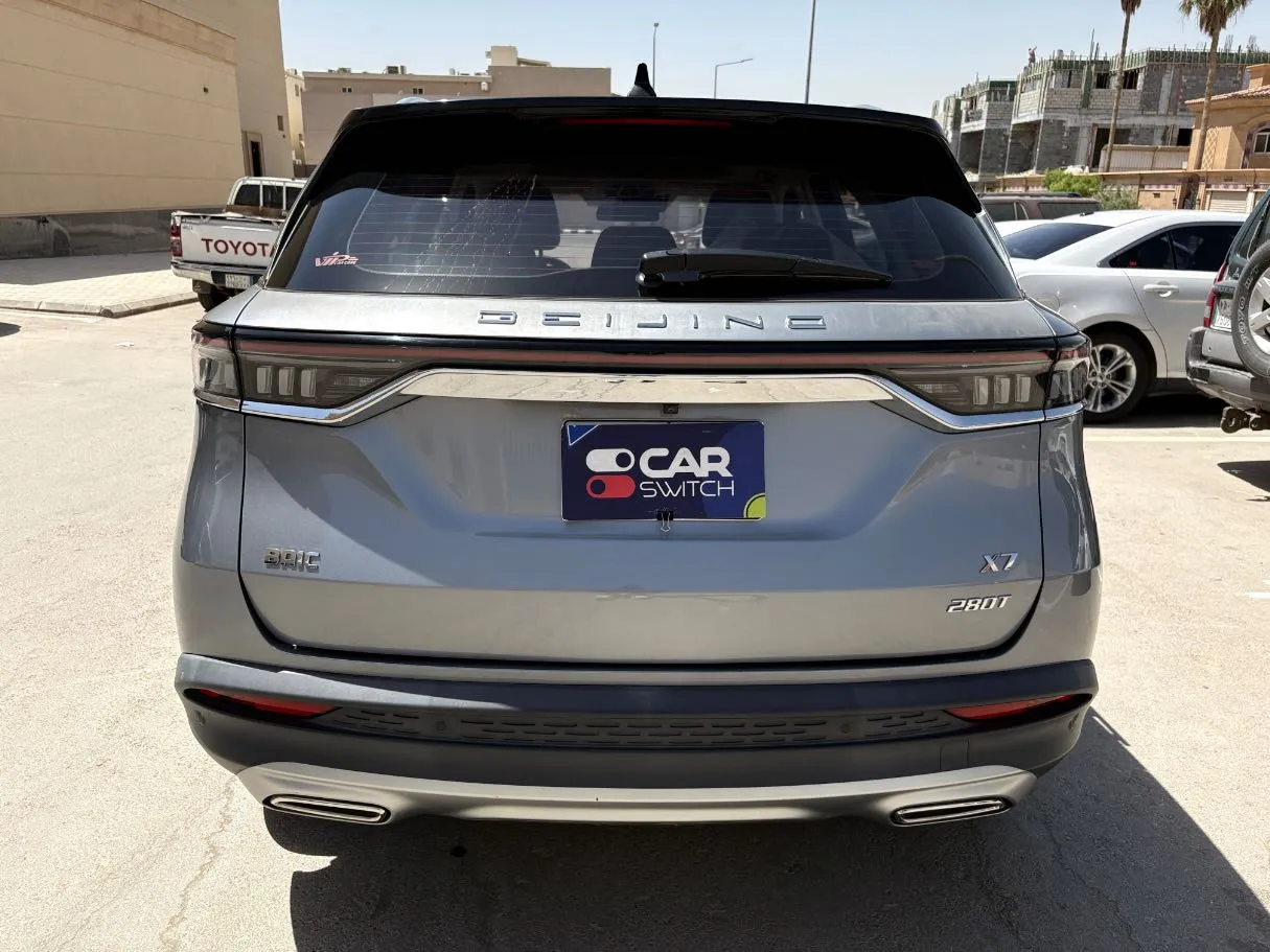 Car image 6