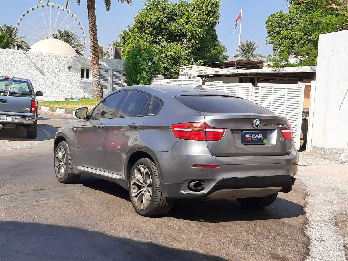 Car image 7