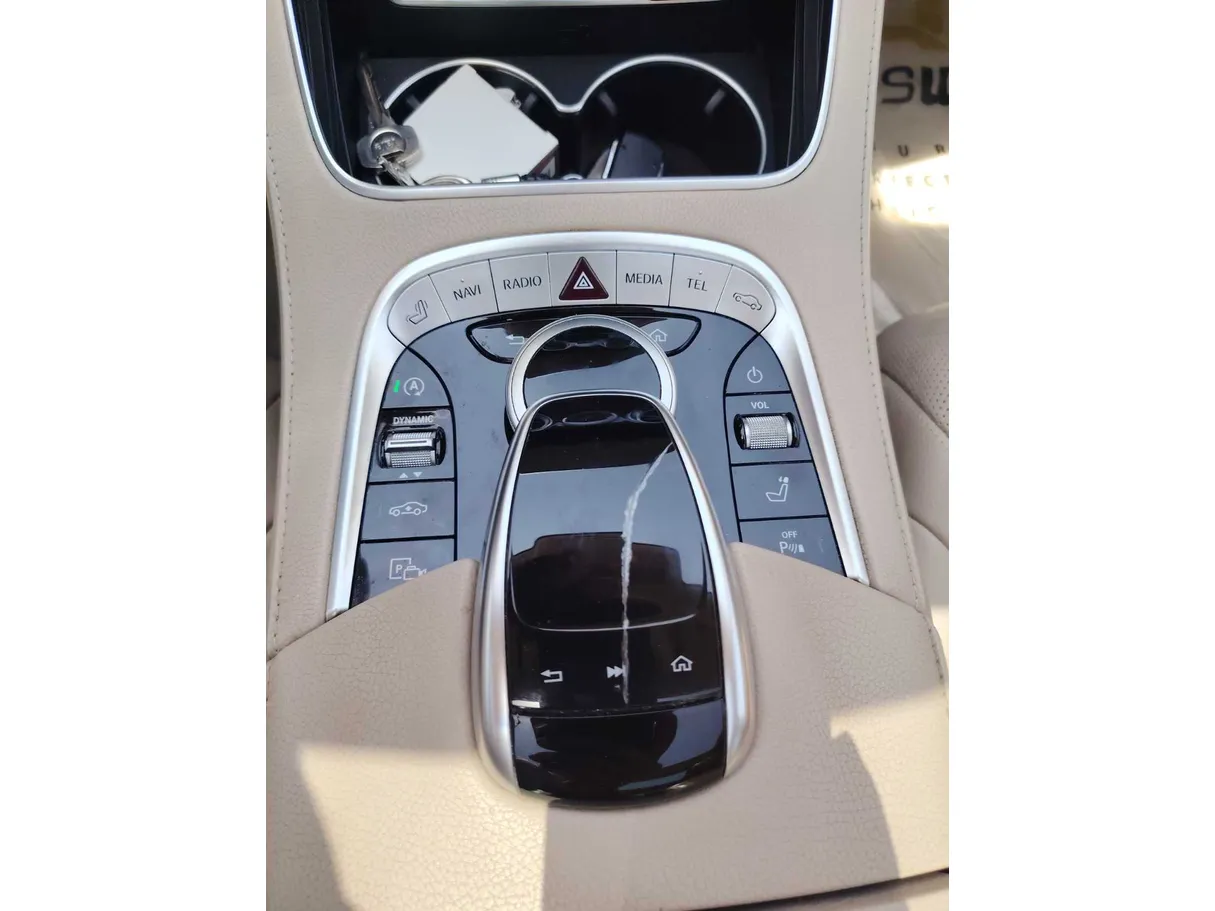 Car image 23