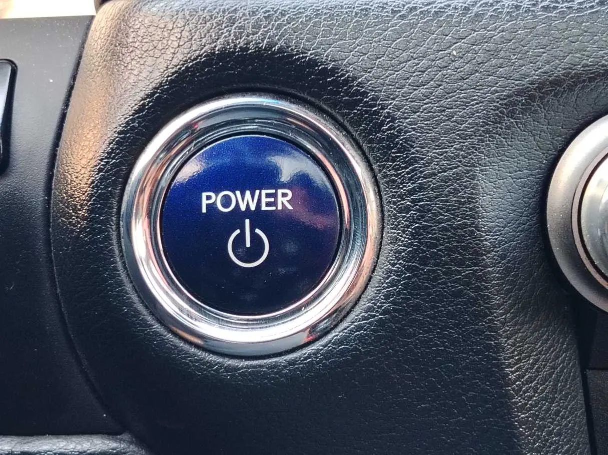 Car image 37