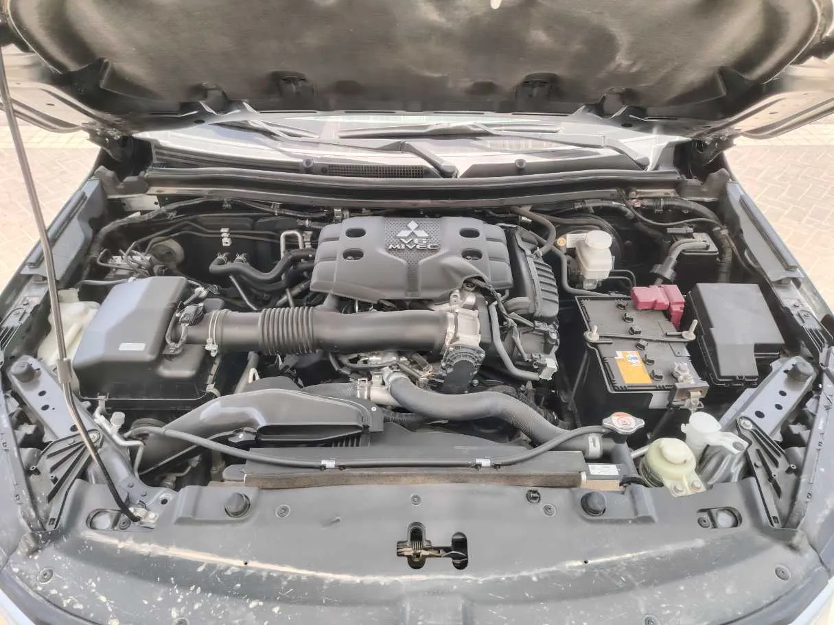 Car image 33