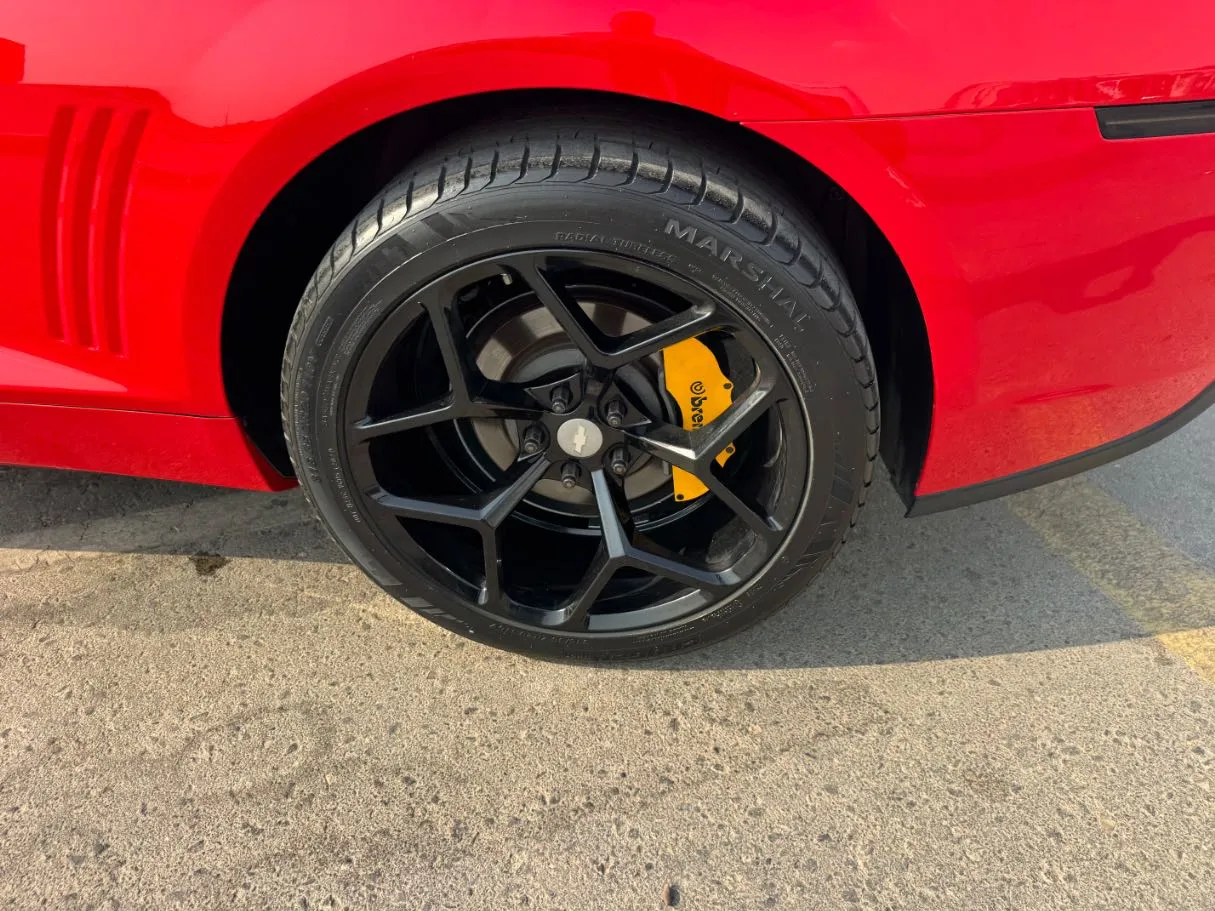Car image 9