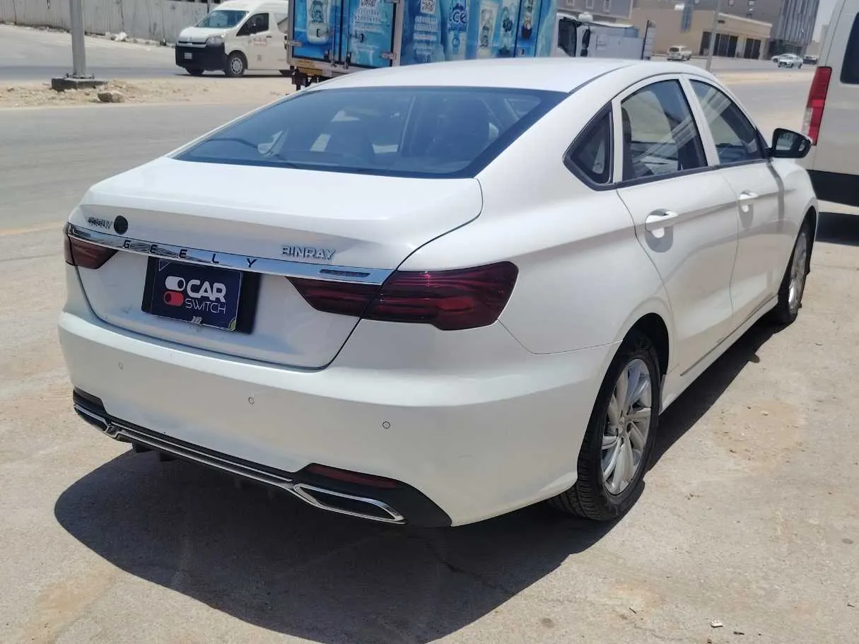 Car image 6