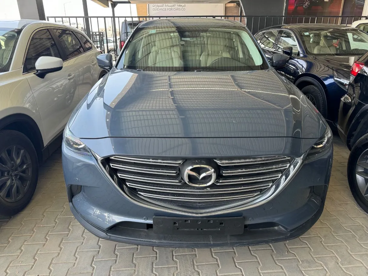 Car image 2