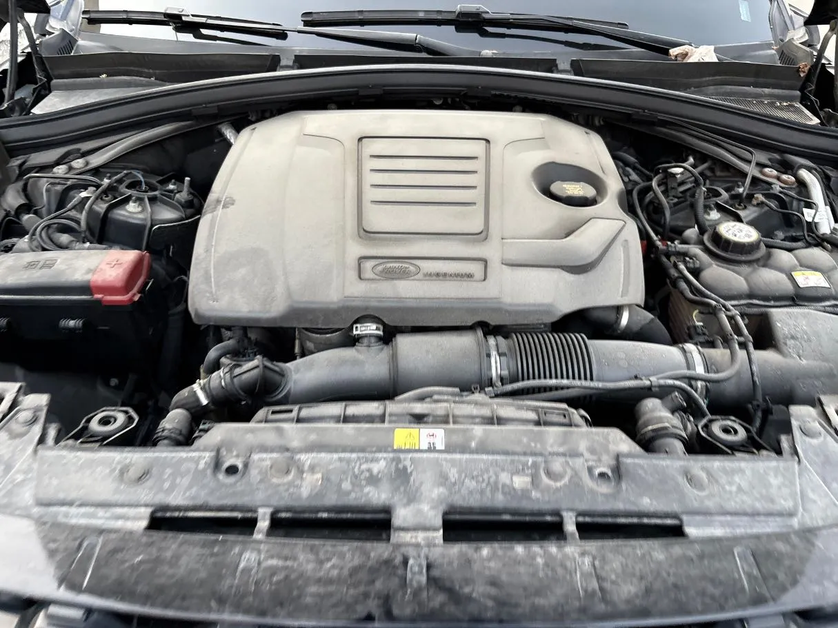 Car image 35