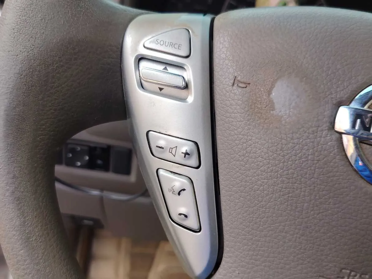 Car image 25