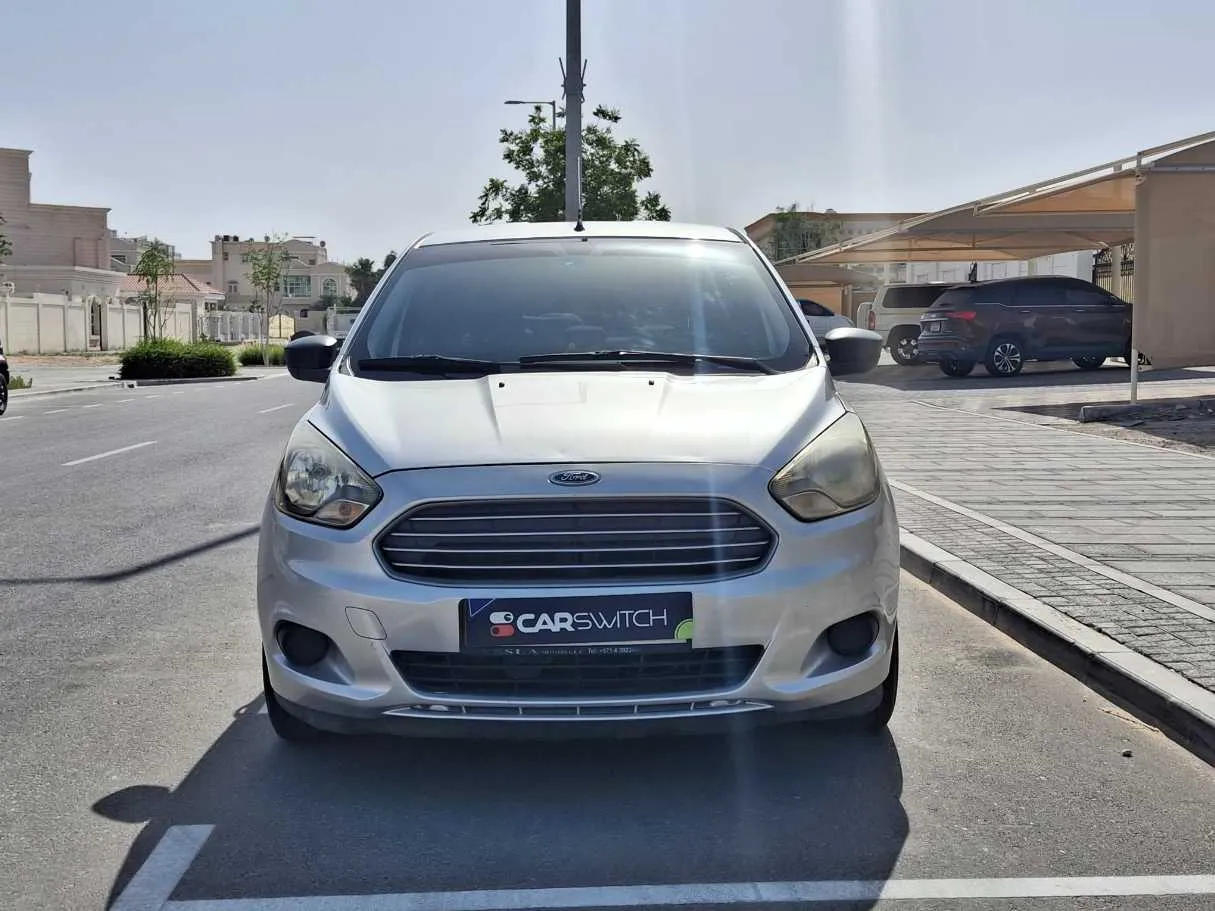 Car image 2
