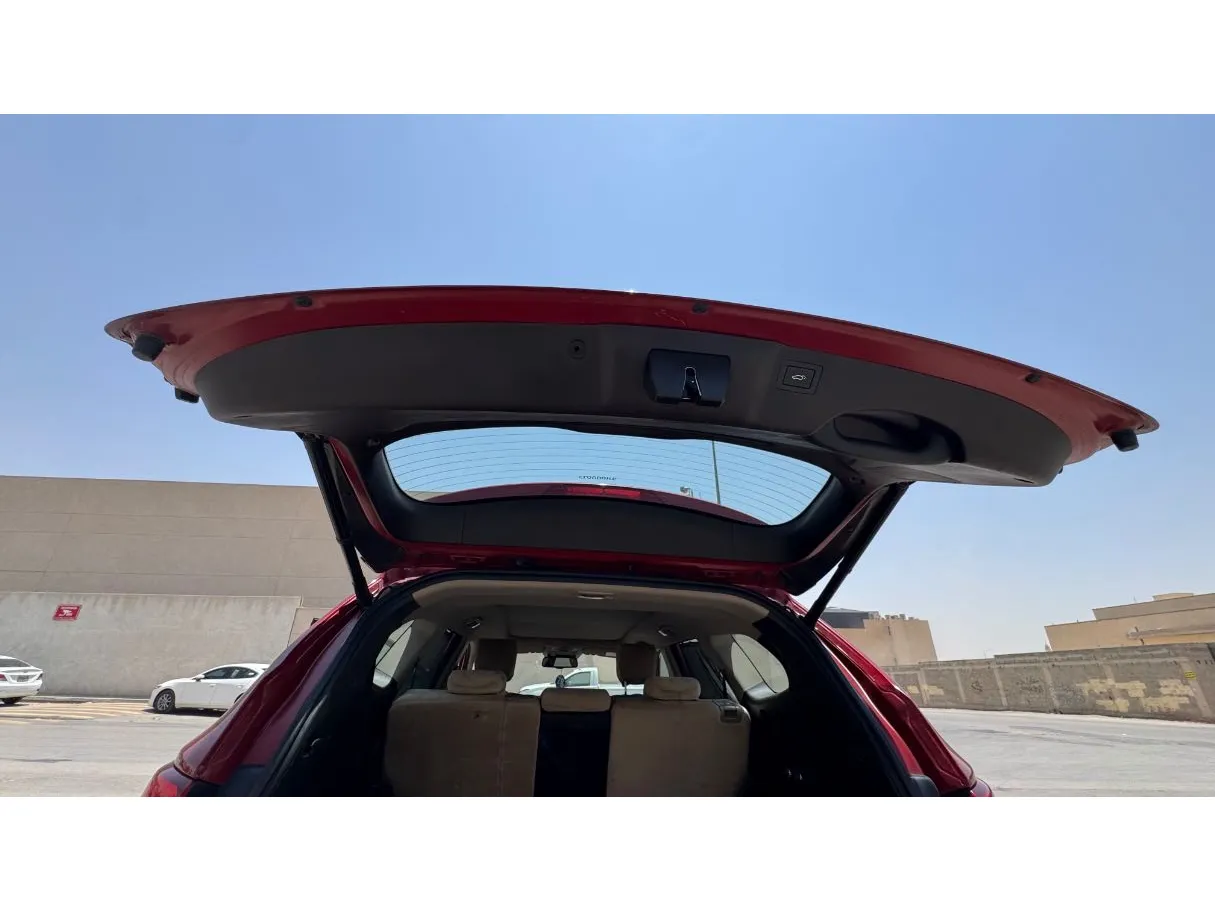 Car image 20