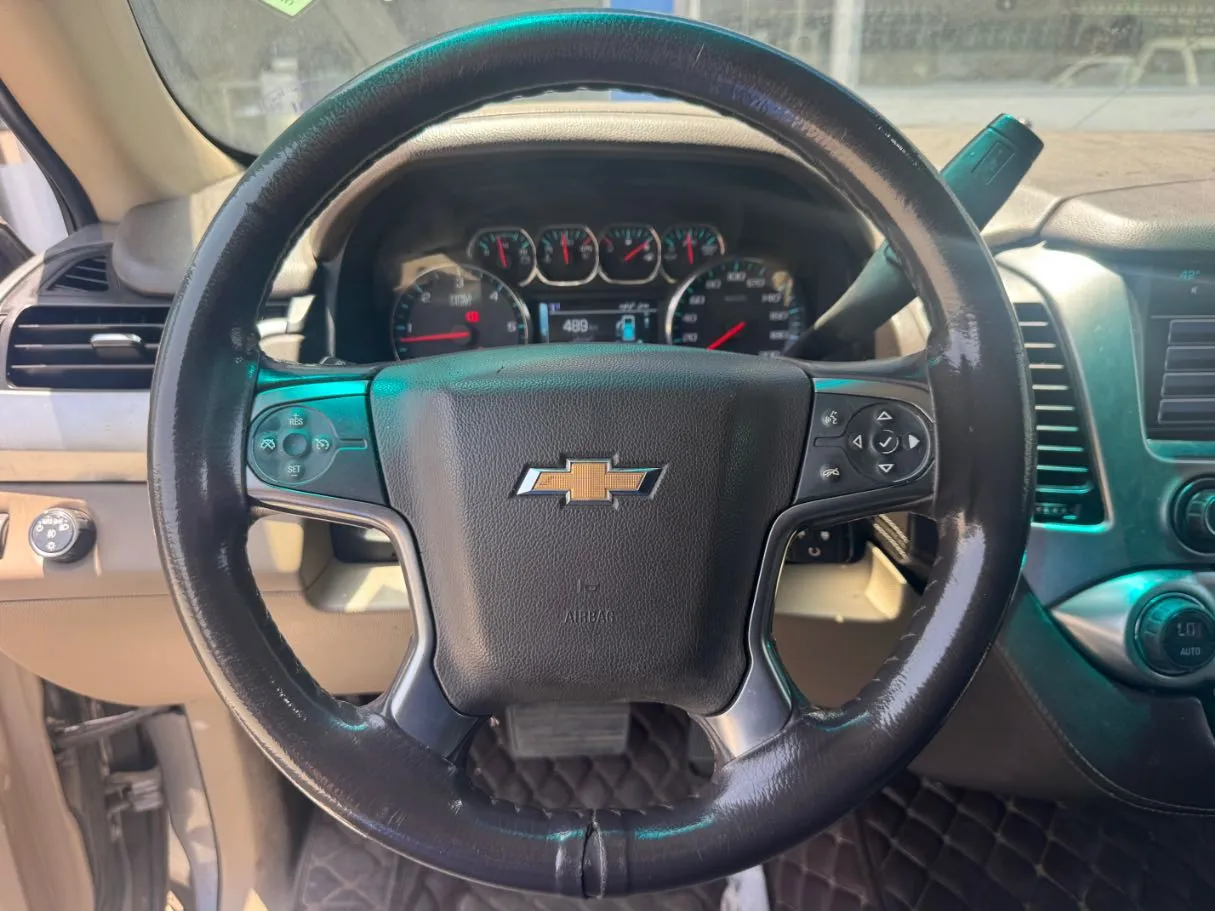 Car image 17
