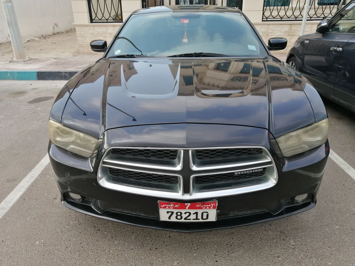 Car image 10
