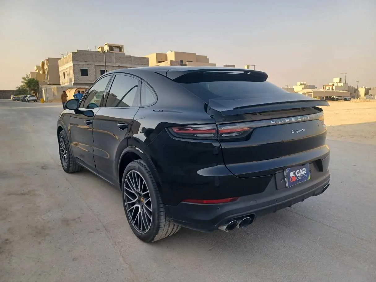 Car image 7