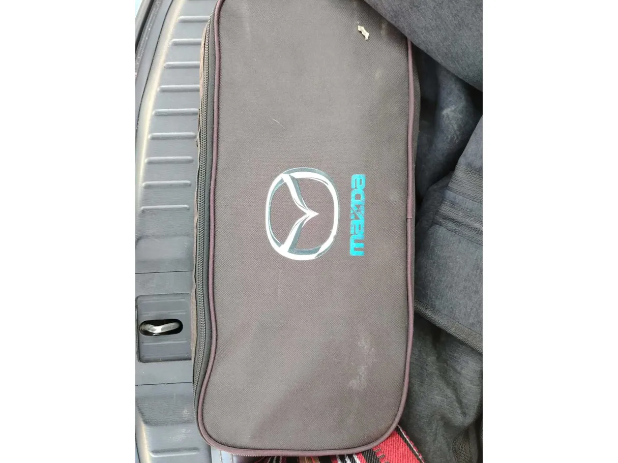 Car image 42