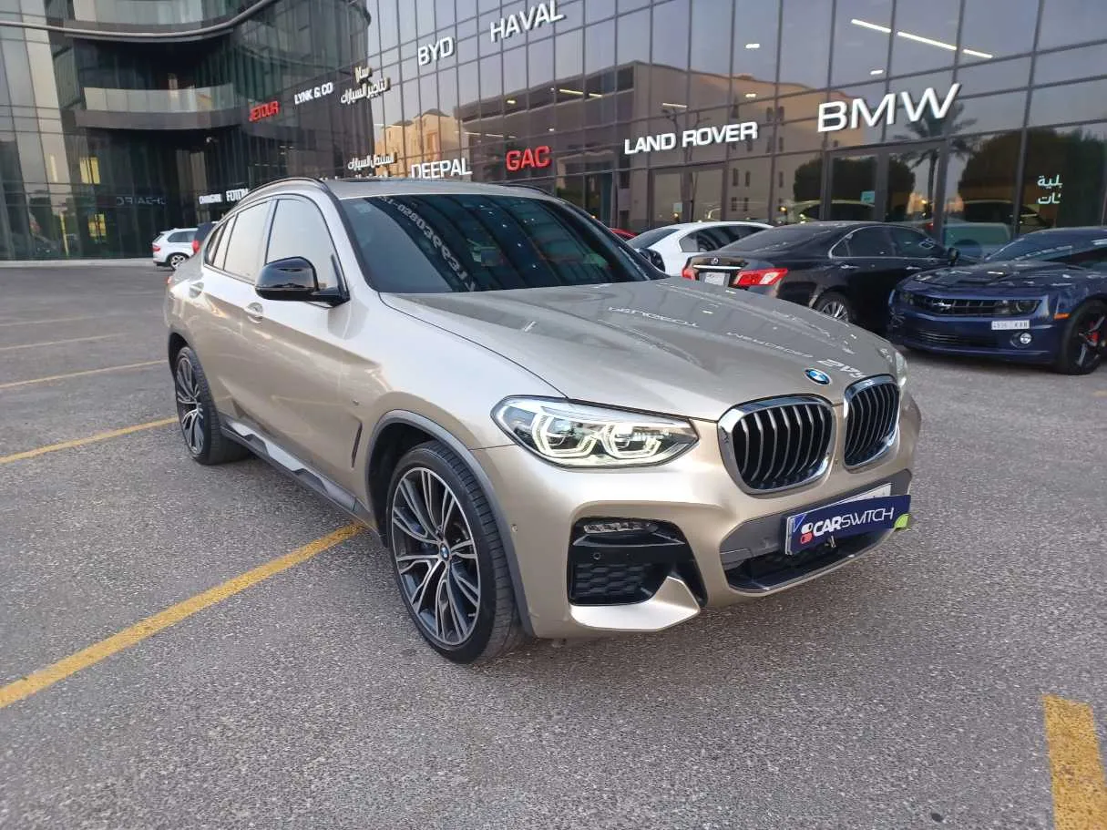 Car image 3