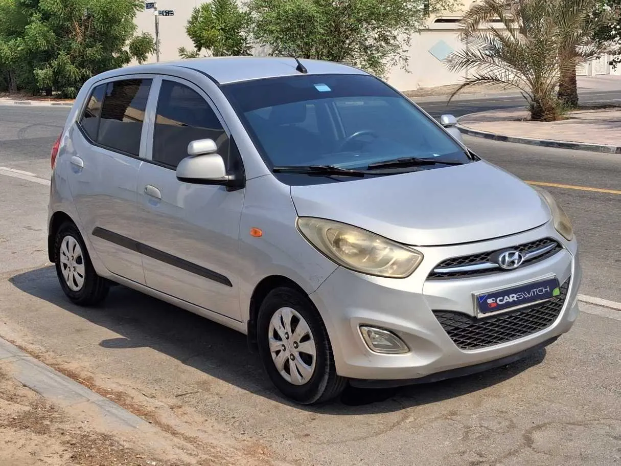 Car image 3