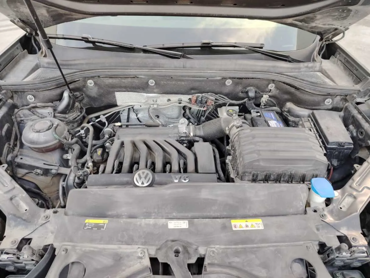 Car image 28