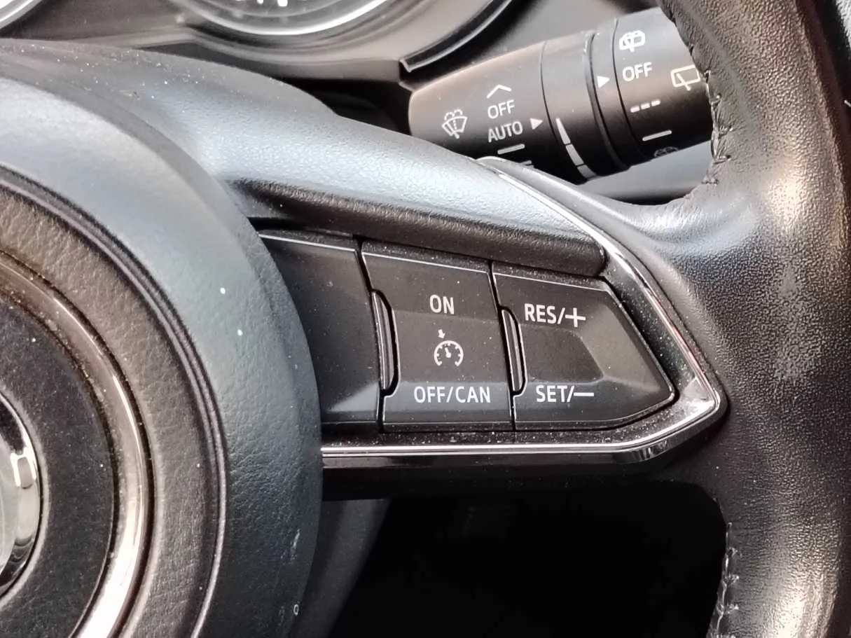 Car image 29