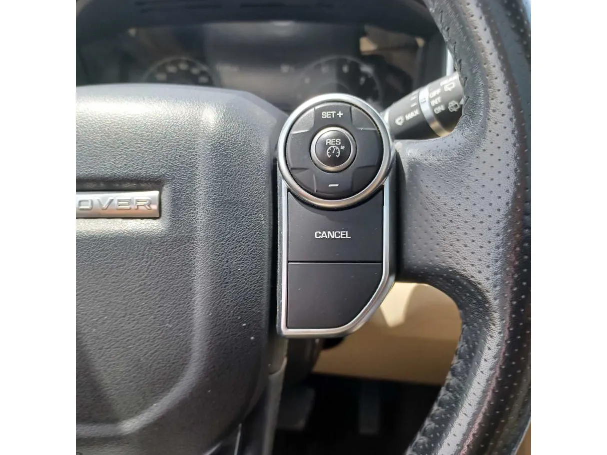 Car image 29