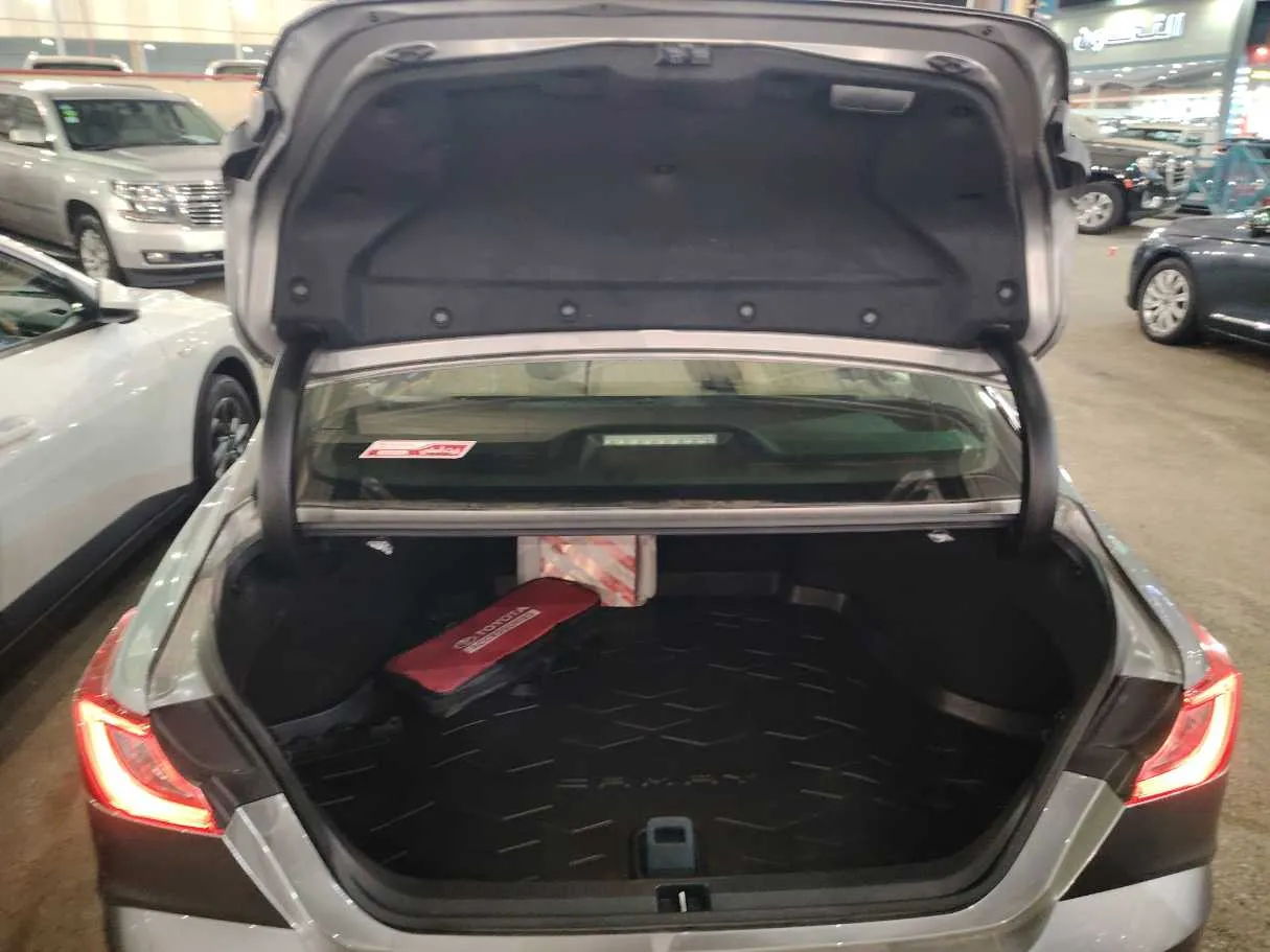 Car image 31