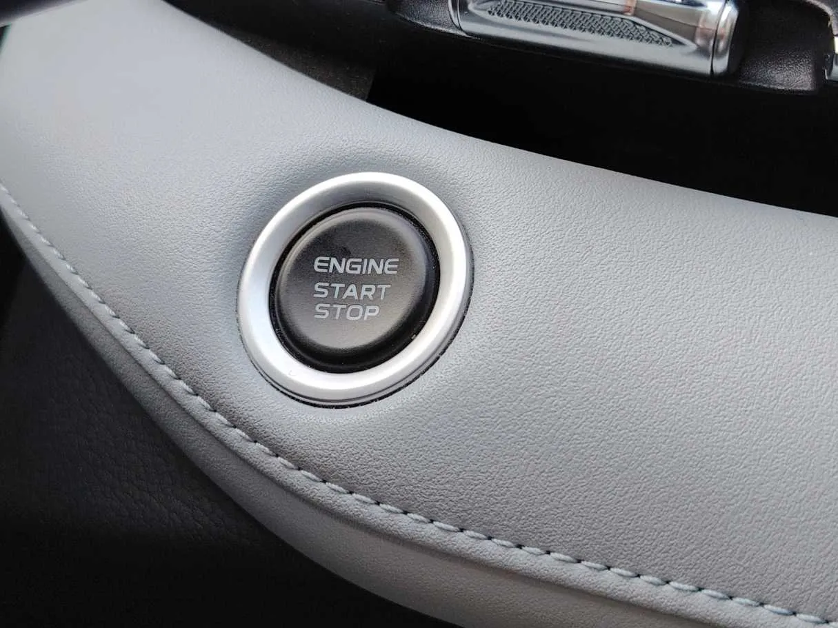 Car image 34