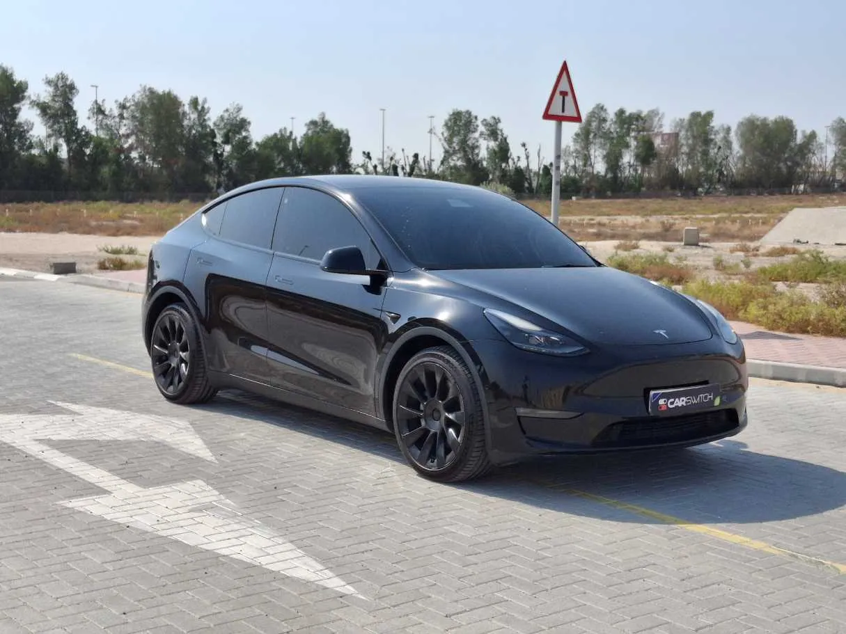 Car image 3