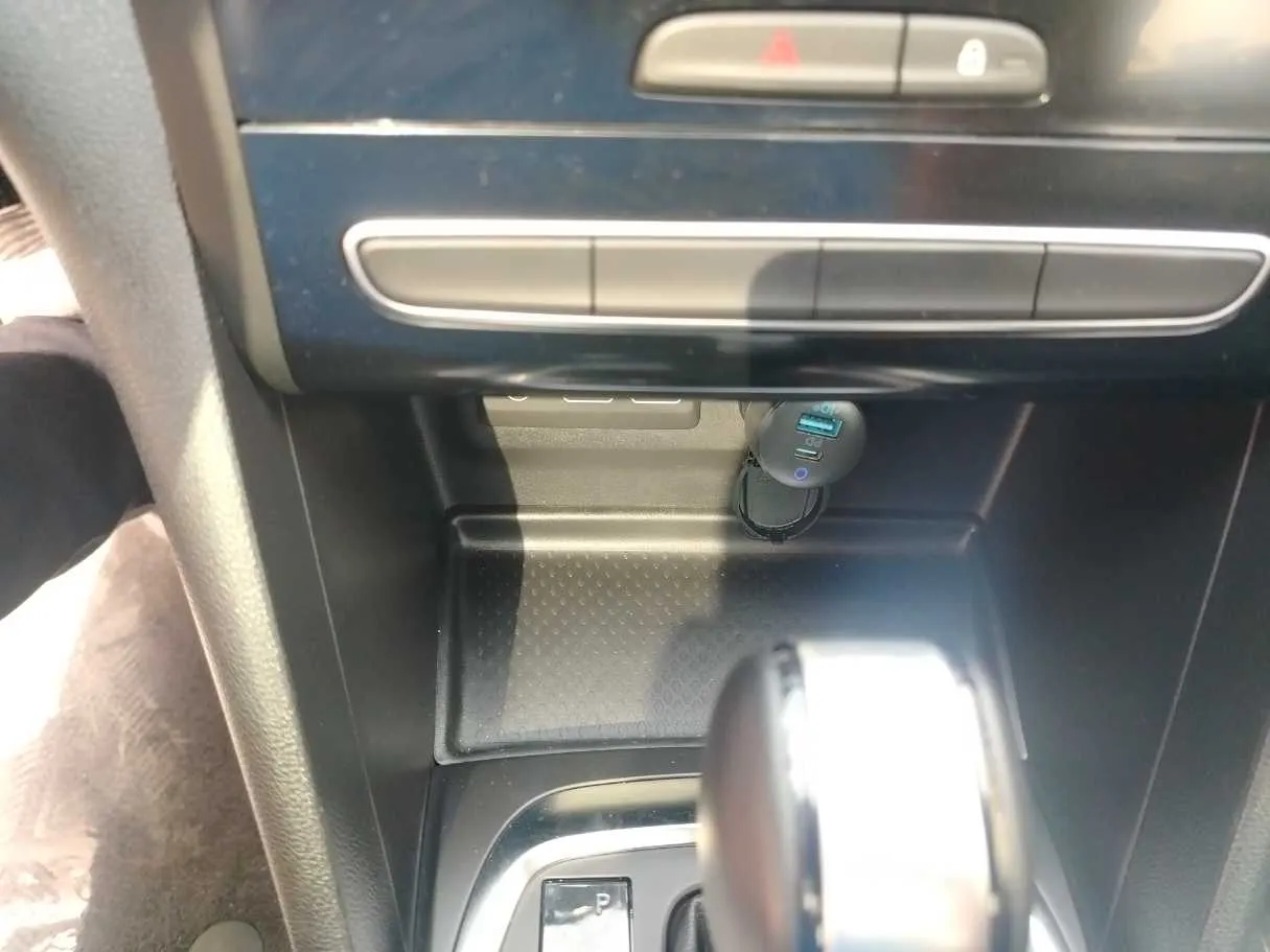 Car image 37