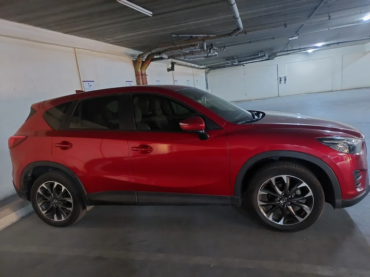 Car image 2