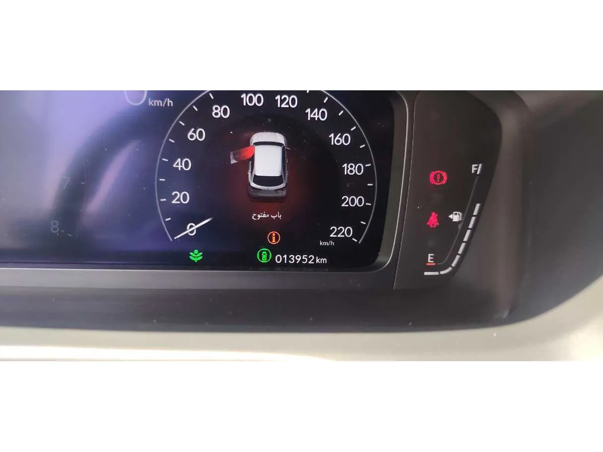 Car image 19