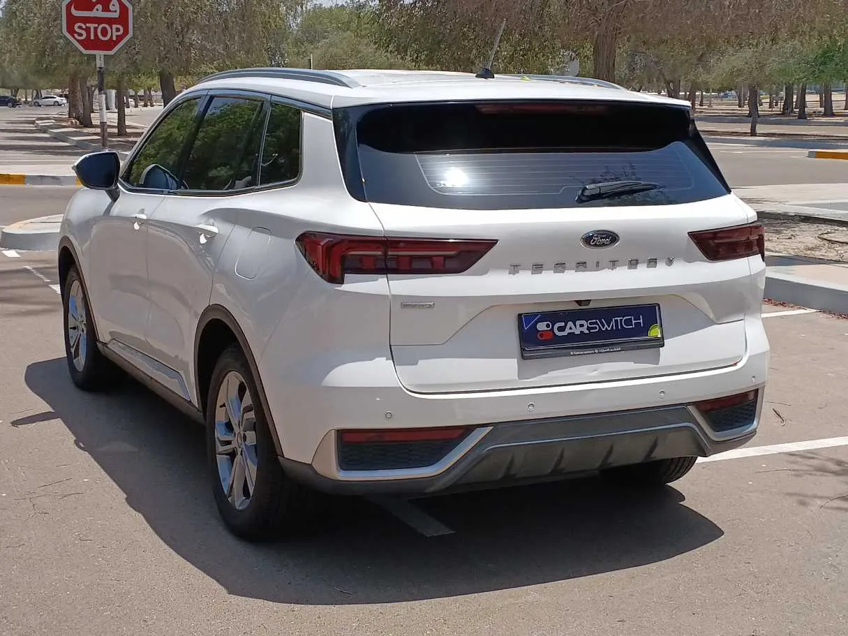 Car image 7