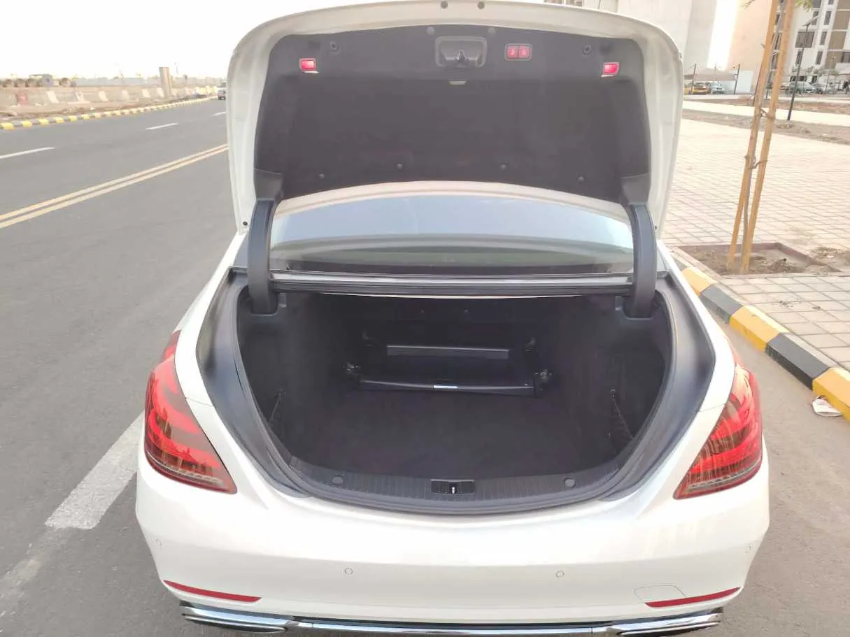 Car image 31