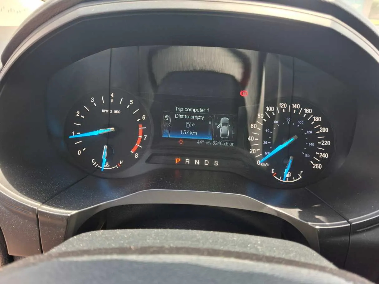 Car image 13