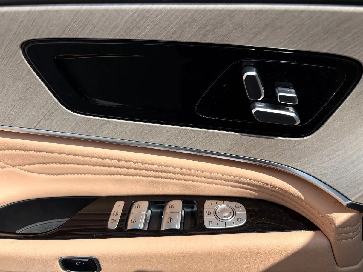 Car image 31