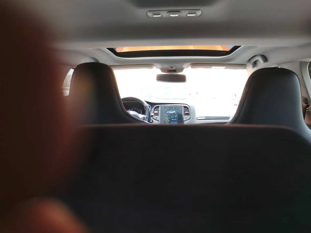 Car image 18