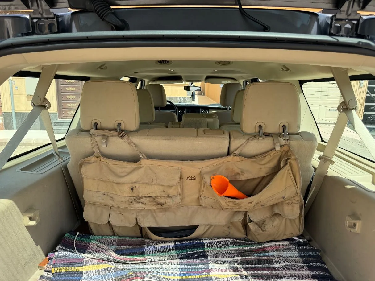 Car image 24