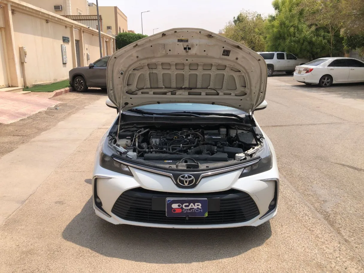 Car image 21