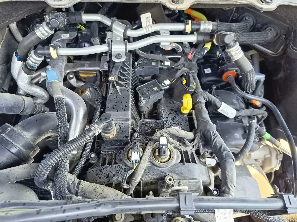 Car image 38