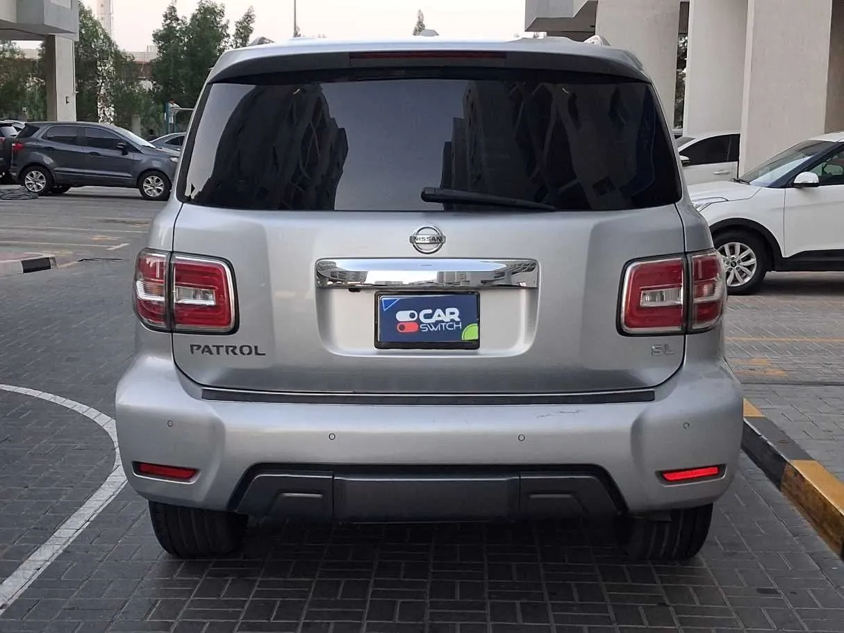 Car image 6