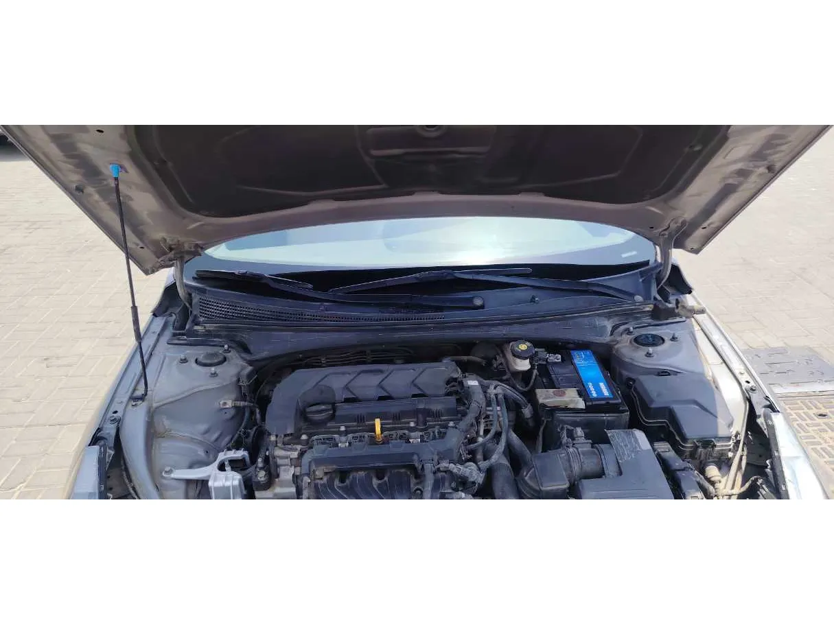 Car image 27