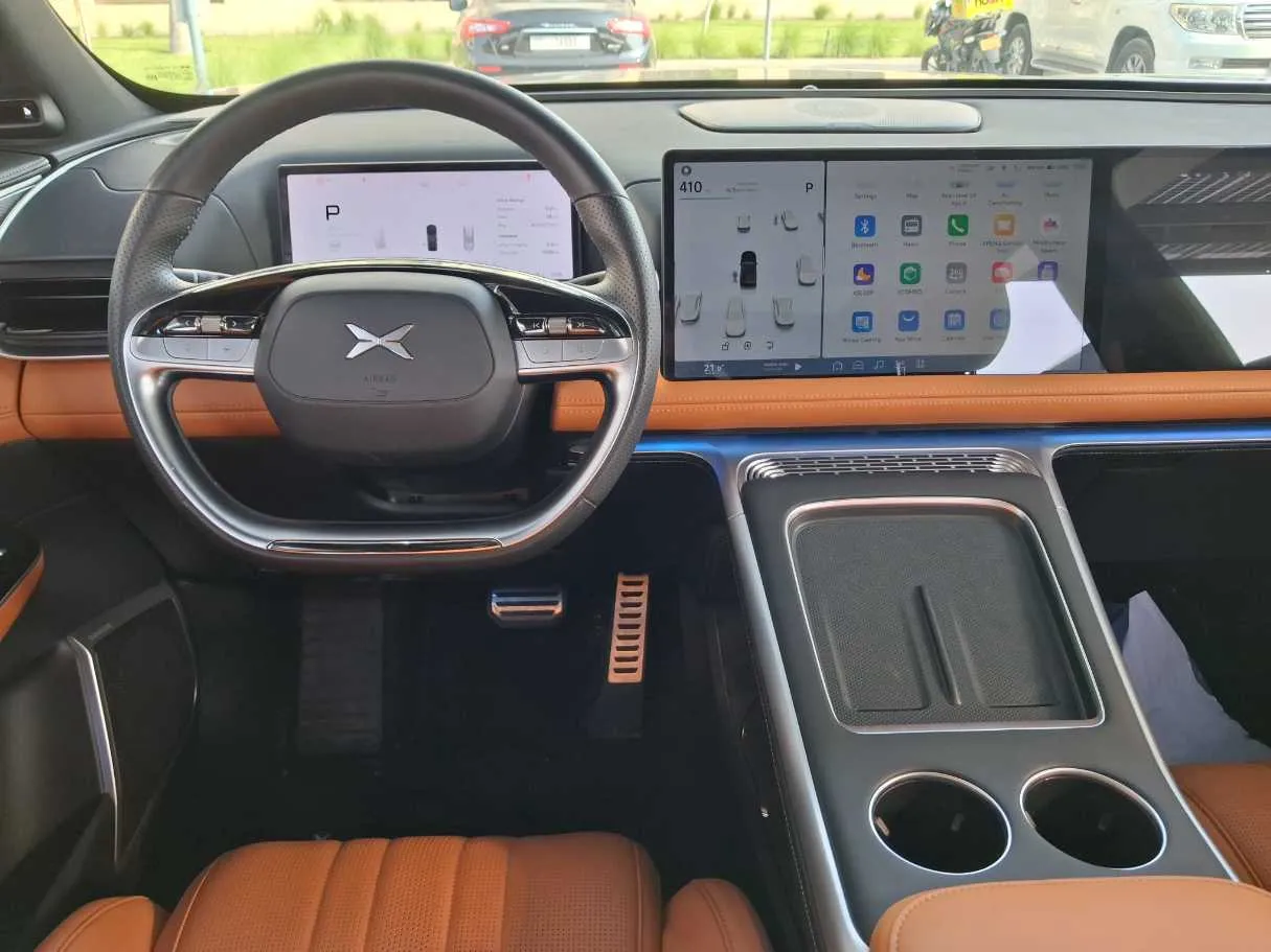 Car image 17