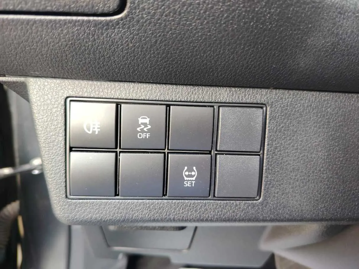 Car image 38