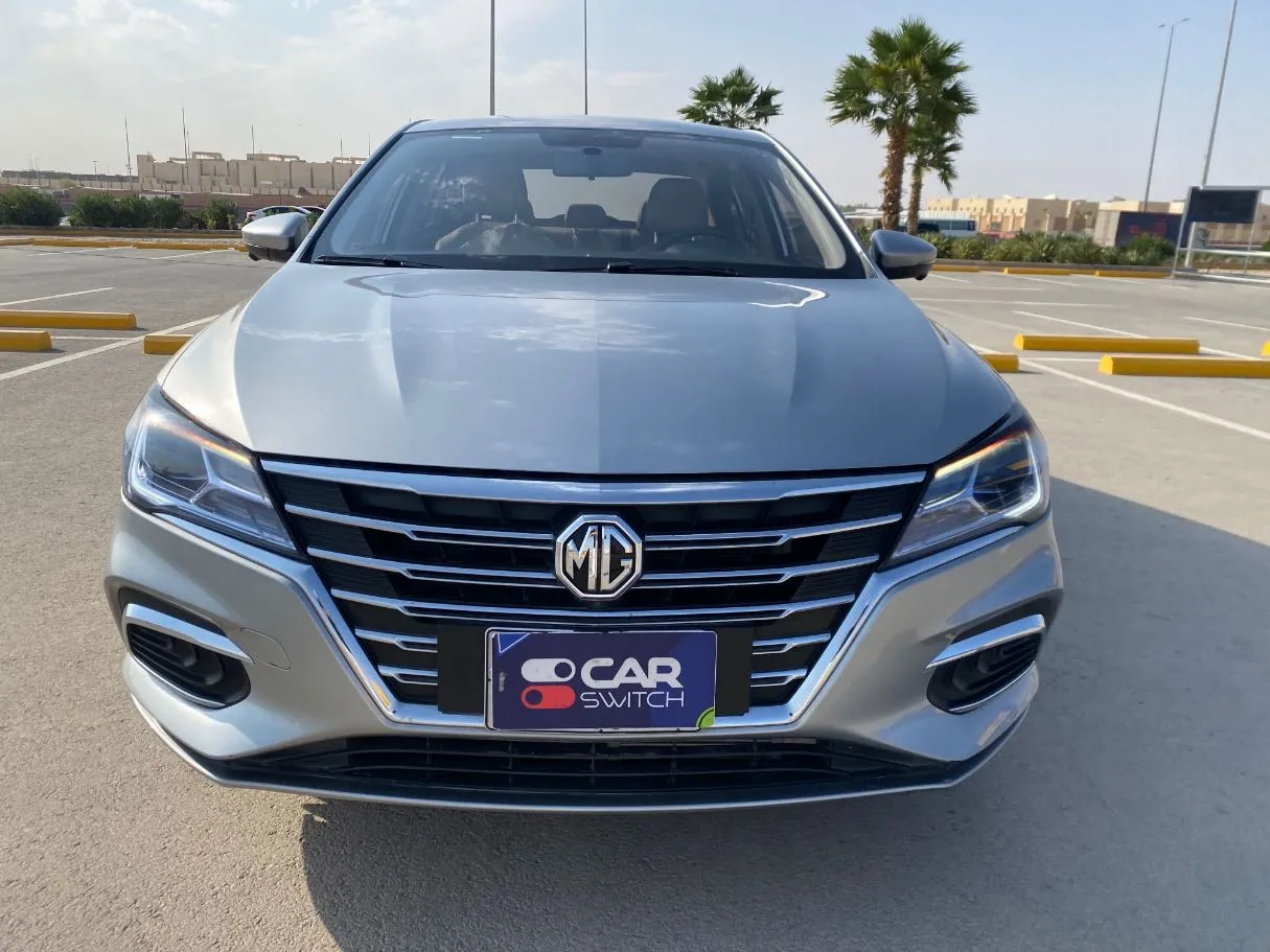 Car image 2