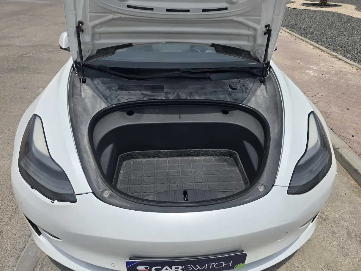 Car image 21