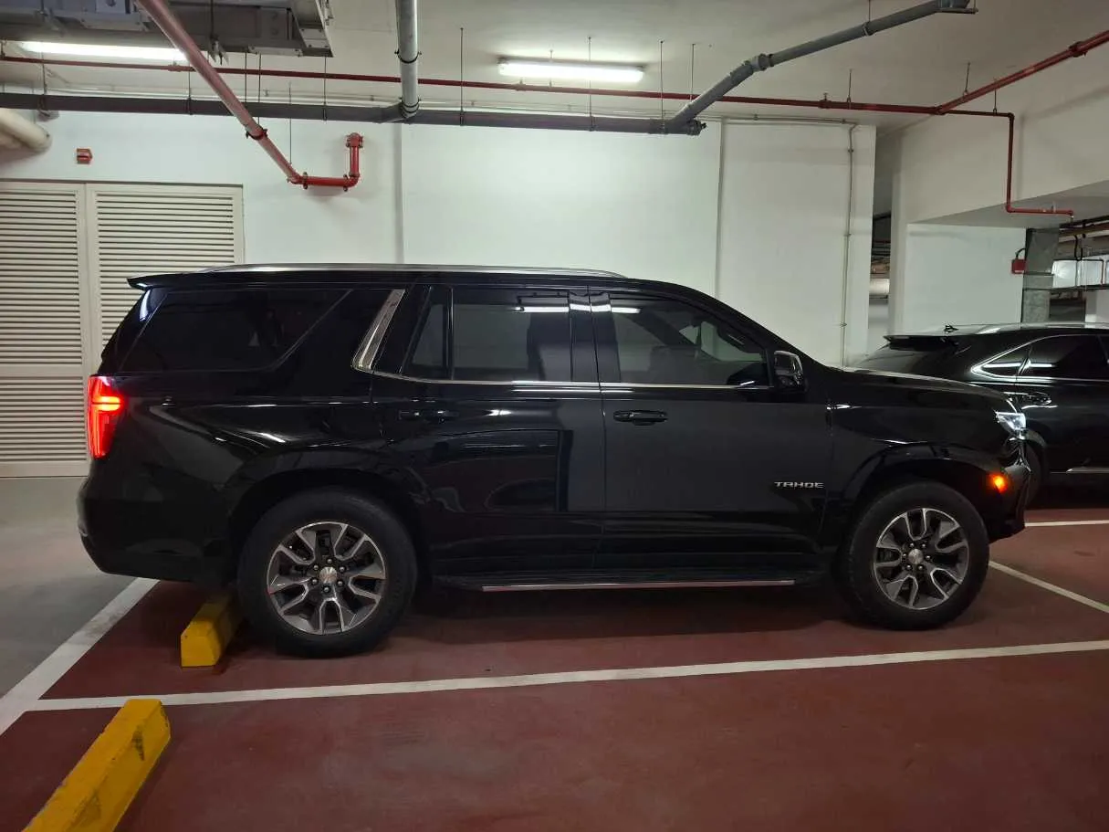 Car image 8